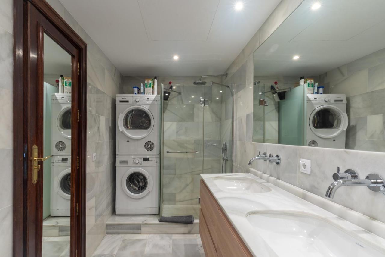 Unique First Line Apartment Марбеля Екстериор снимка
