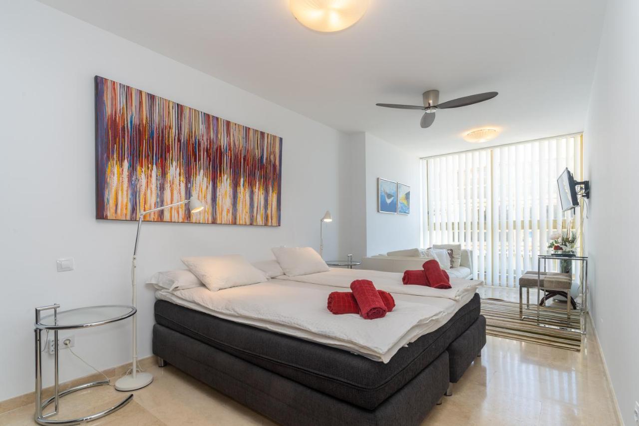 Unique First Line Apartment Марбеля Екстериор снимка